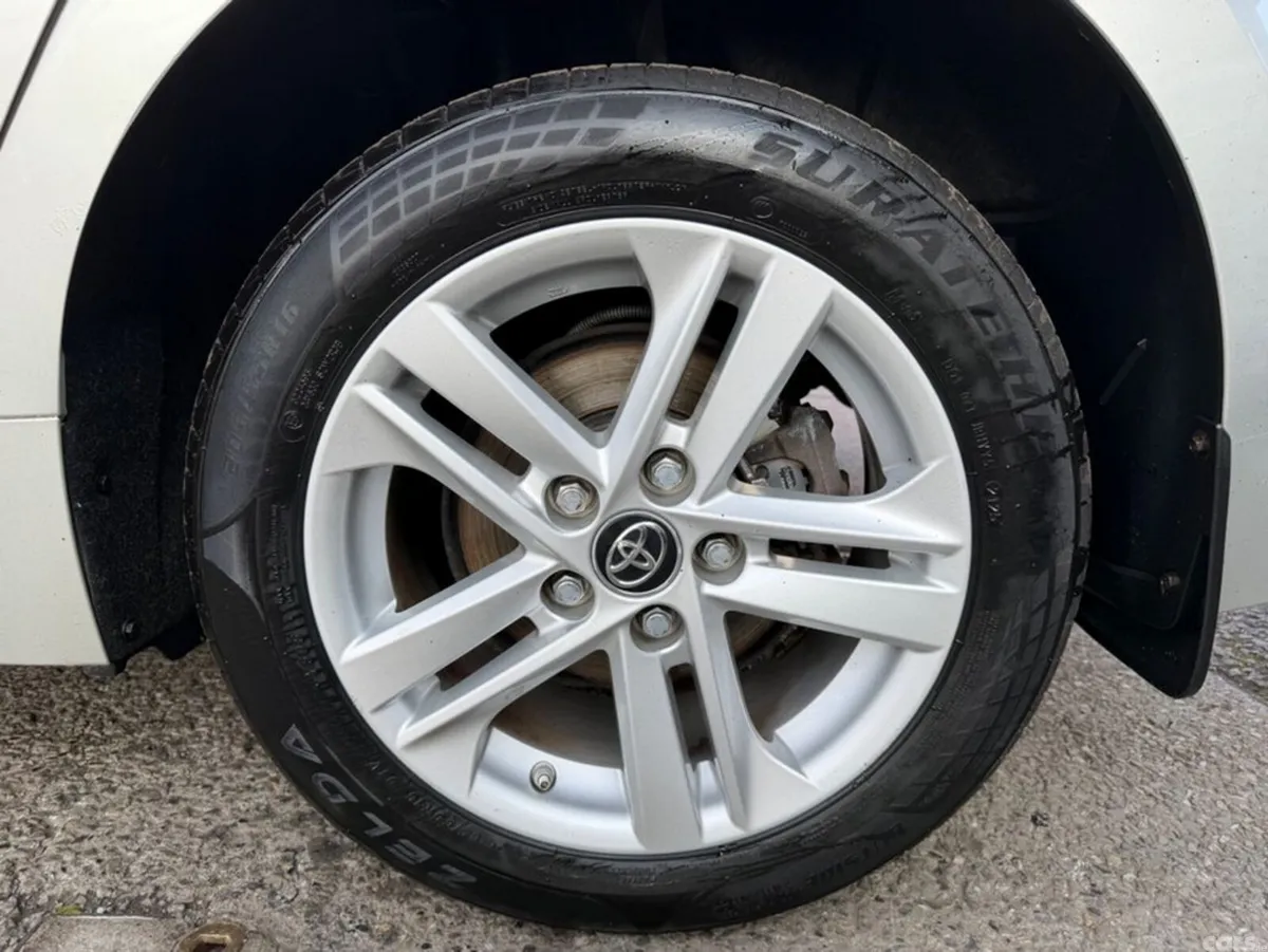 Toyota Corolla Hatchback, Petrol Hybrid, 2019, Grey