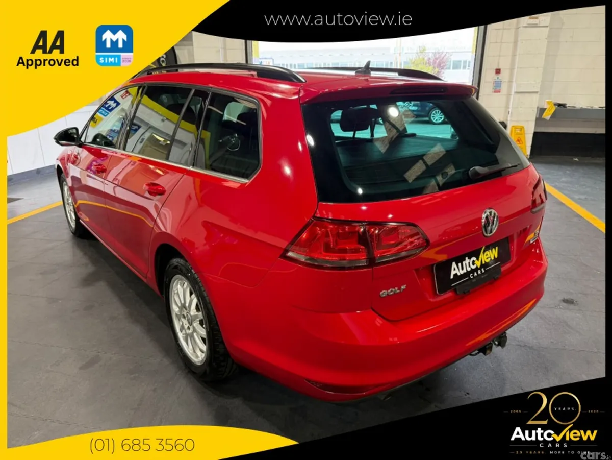 Volkswagen Golf Estate, Petrol, 2017, Red