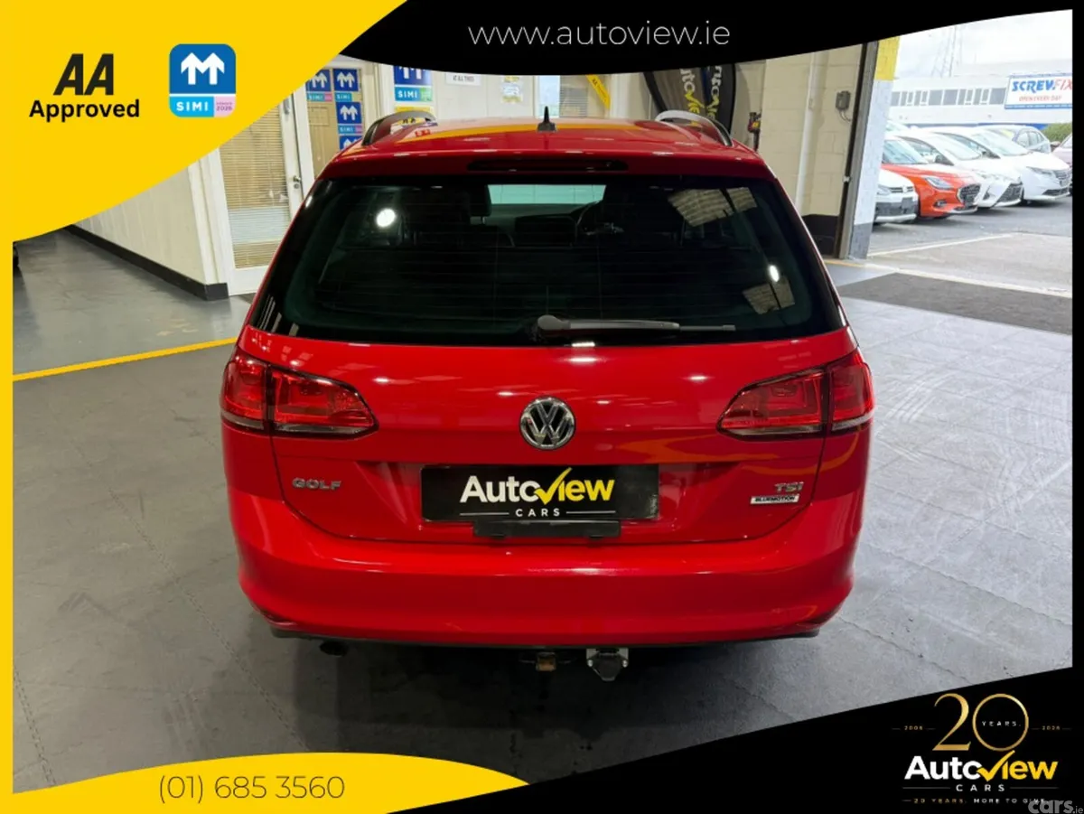 Volkswagen Golf Estate, Petrol, 2017, Red