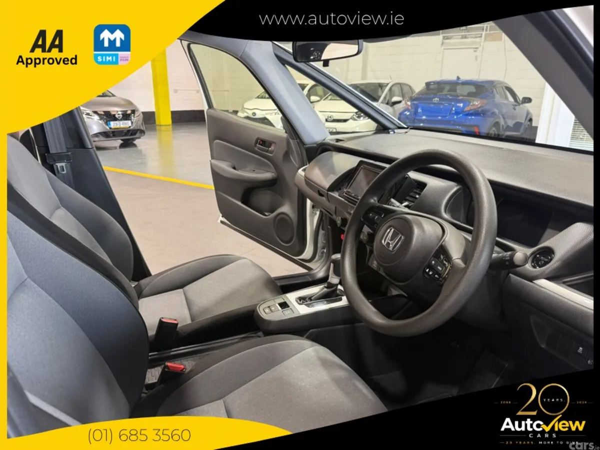 Honda Fit Hatchback, Petrol, 2023, White