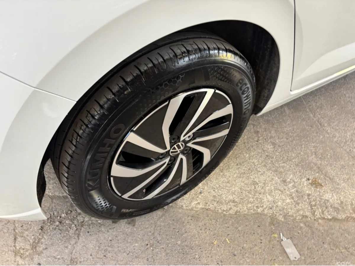 Volkswagen Polo Hatchback, Petrol, 2025, White