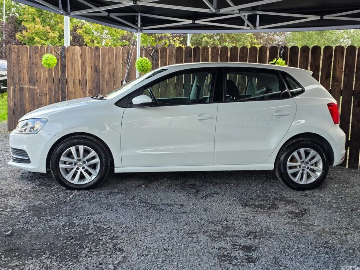 Volkswagen Polo Hatchback, Petrol, 2016, White