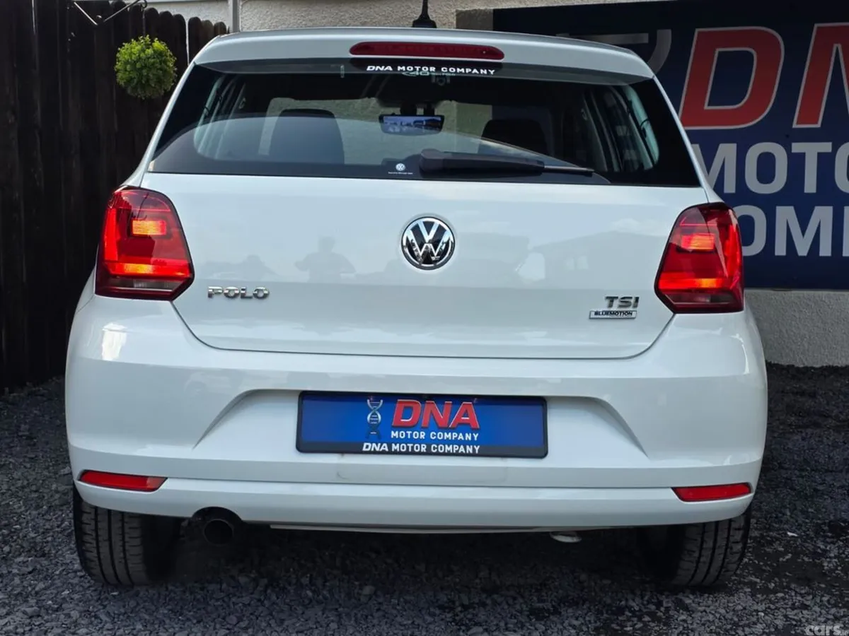 Volkswagen Polo Hatchback, Petrol, 2016, White