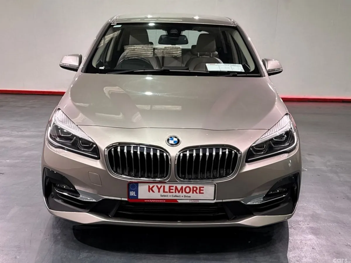 BMW 2-Series MPV, Petrol, 2021, Beige