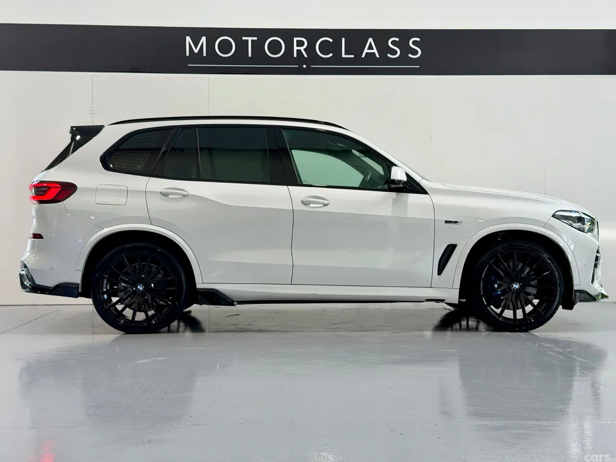 BMW X5 SUV, Petrol Hybrid, 2023, White