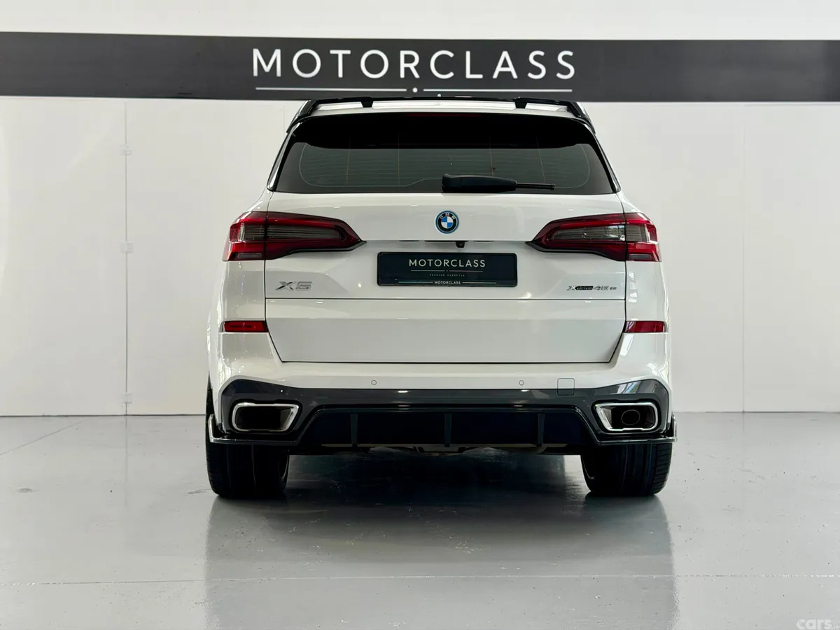 BMW X5 SUV, Petrol Hybrid, 2023, White