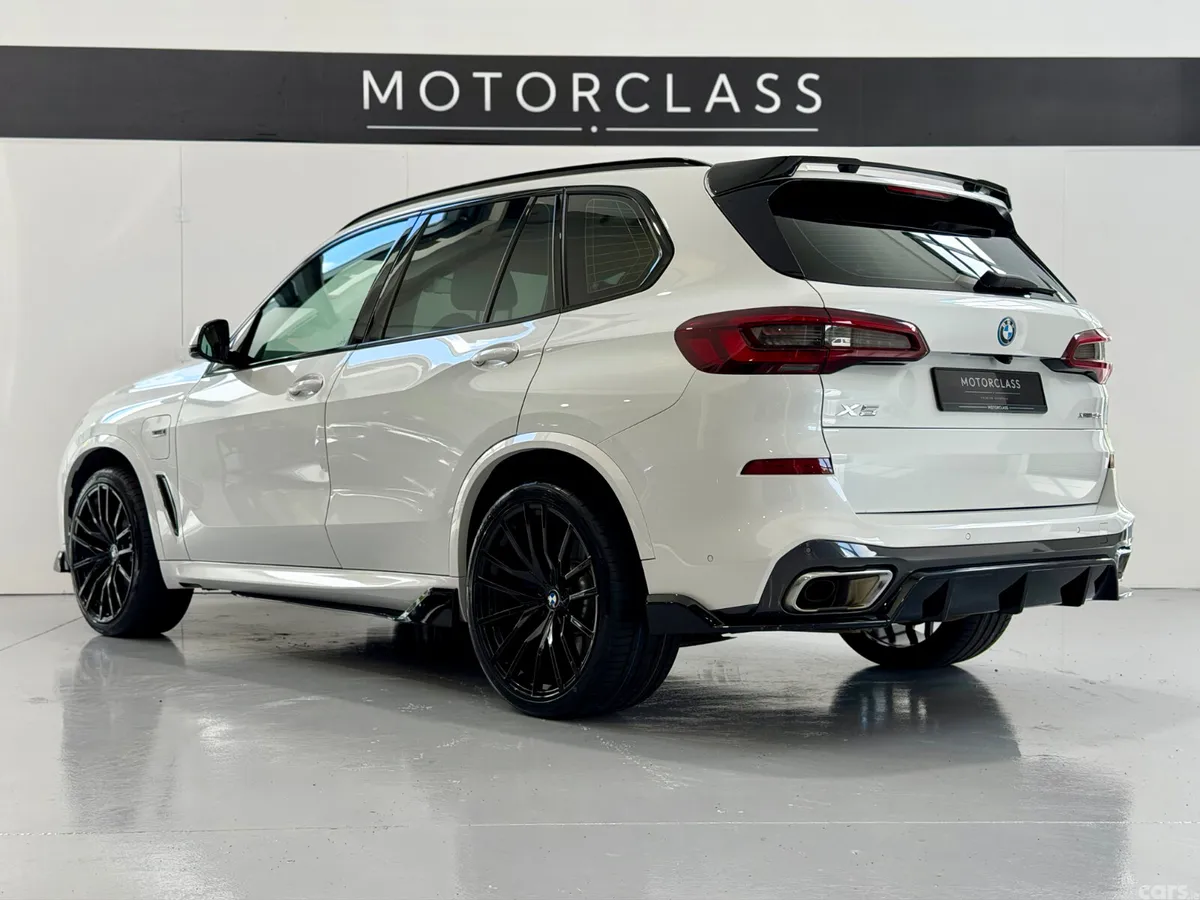 BMW X5 SUV, Petrol Hybrid, 2023, White