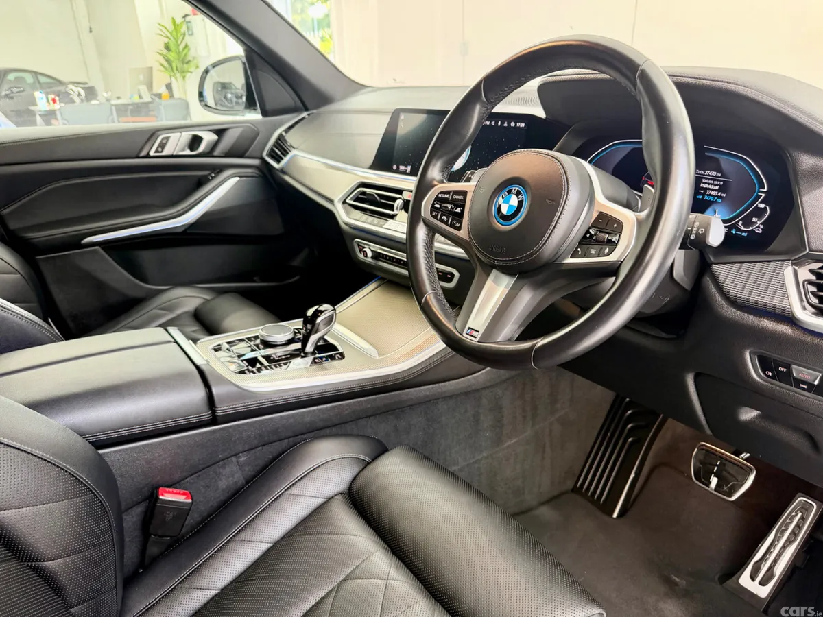 BMW X5 SUV, Petrol Hybrid, 2023, White