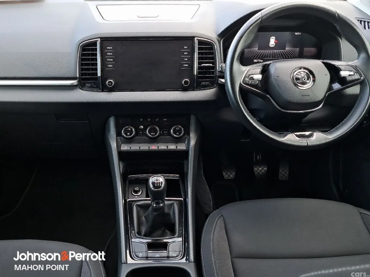 Skoda Karoq SUV, Petrol, 2024, Grey