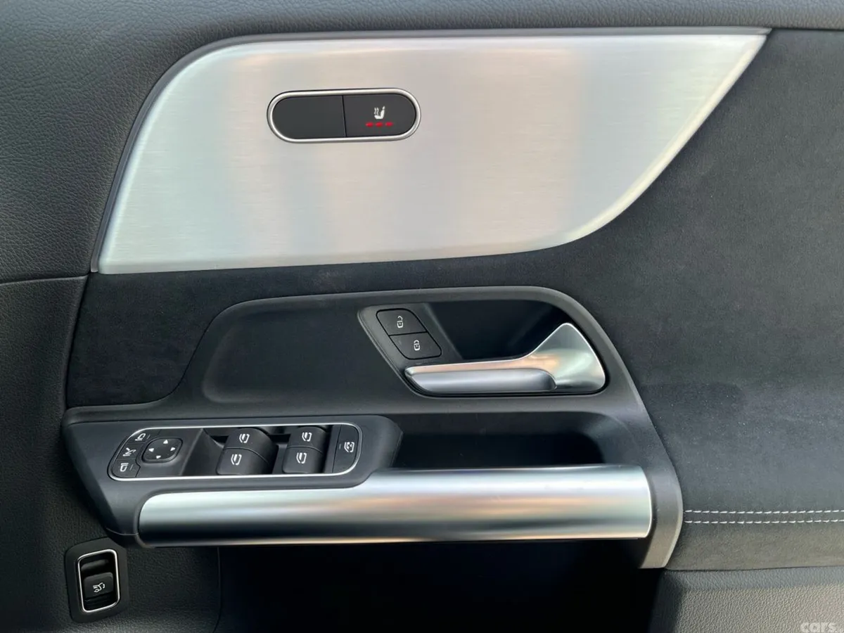 Mercedes-Benz GLA SUV, Diesel Hybrid, 2026, Silver