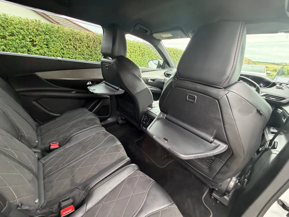 Peugeot 5008 SUV, Diesel, 2017, White