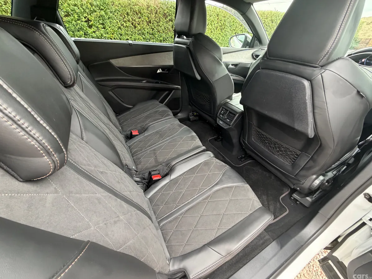 Peugeot 5008 SUV, Diesel, 2017, White