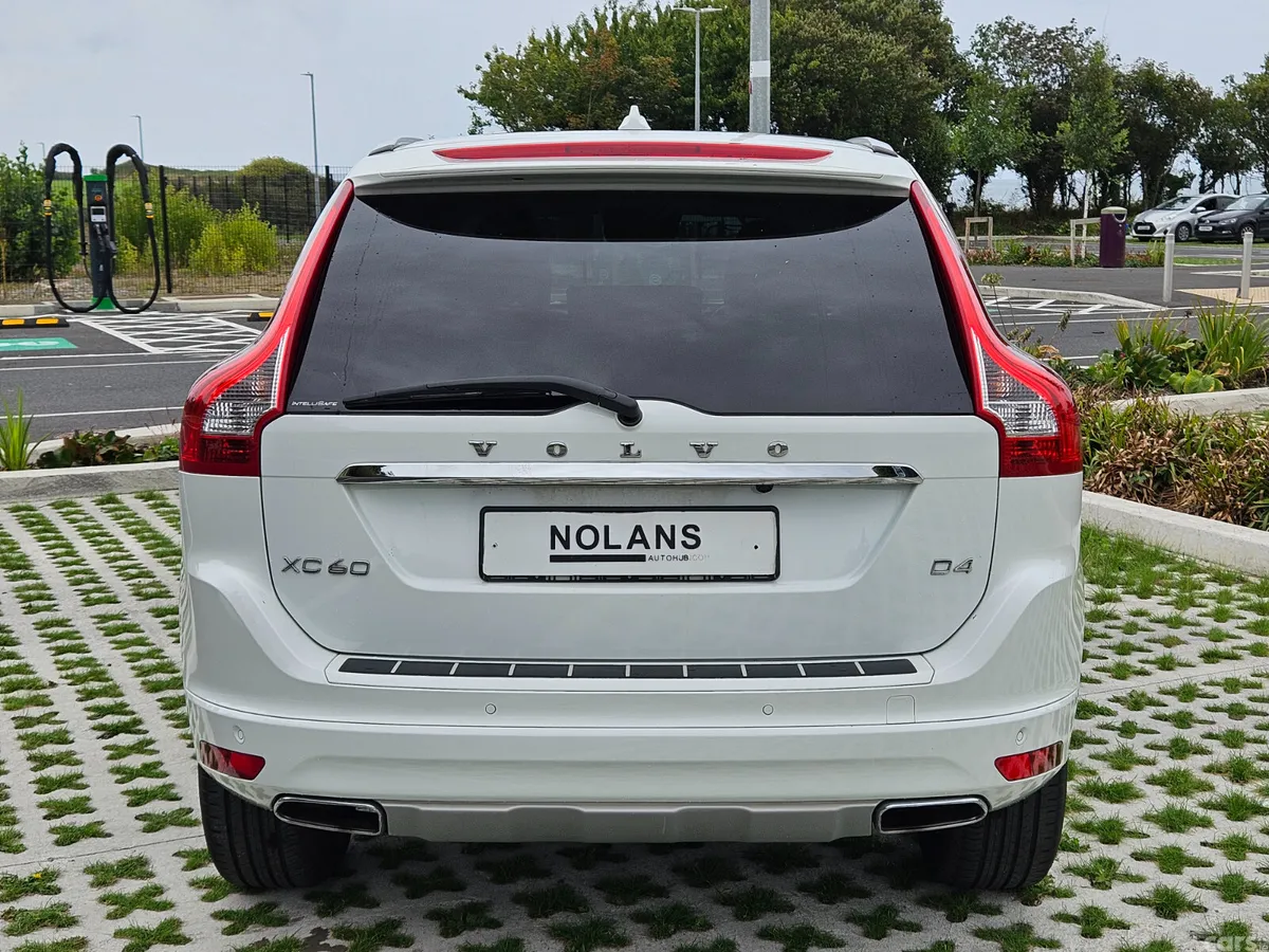 Volvo XC60 SUV, Diesel, 2016, White