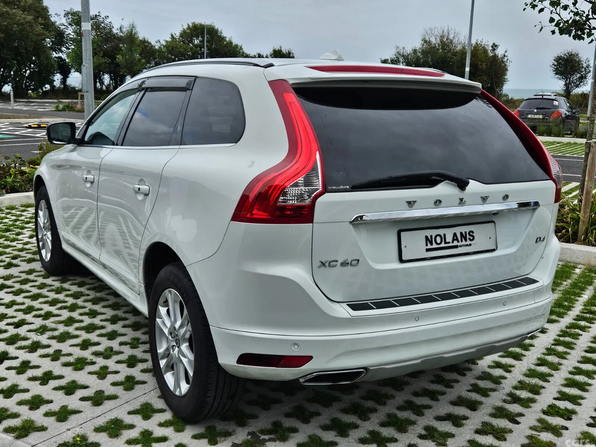 Volvo XC60 SUV, Diesel, 2016, White