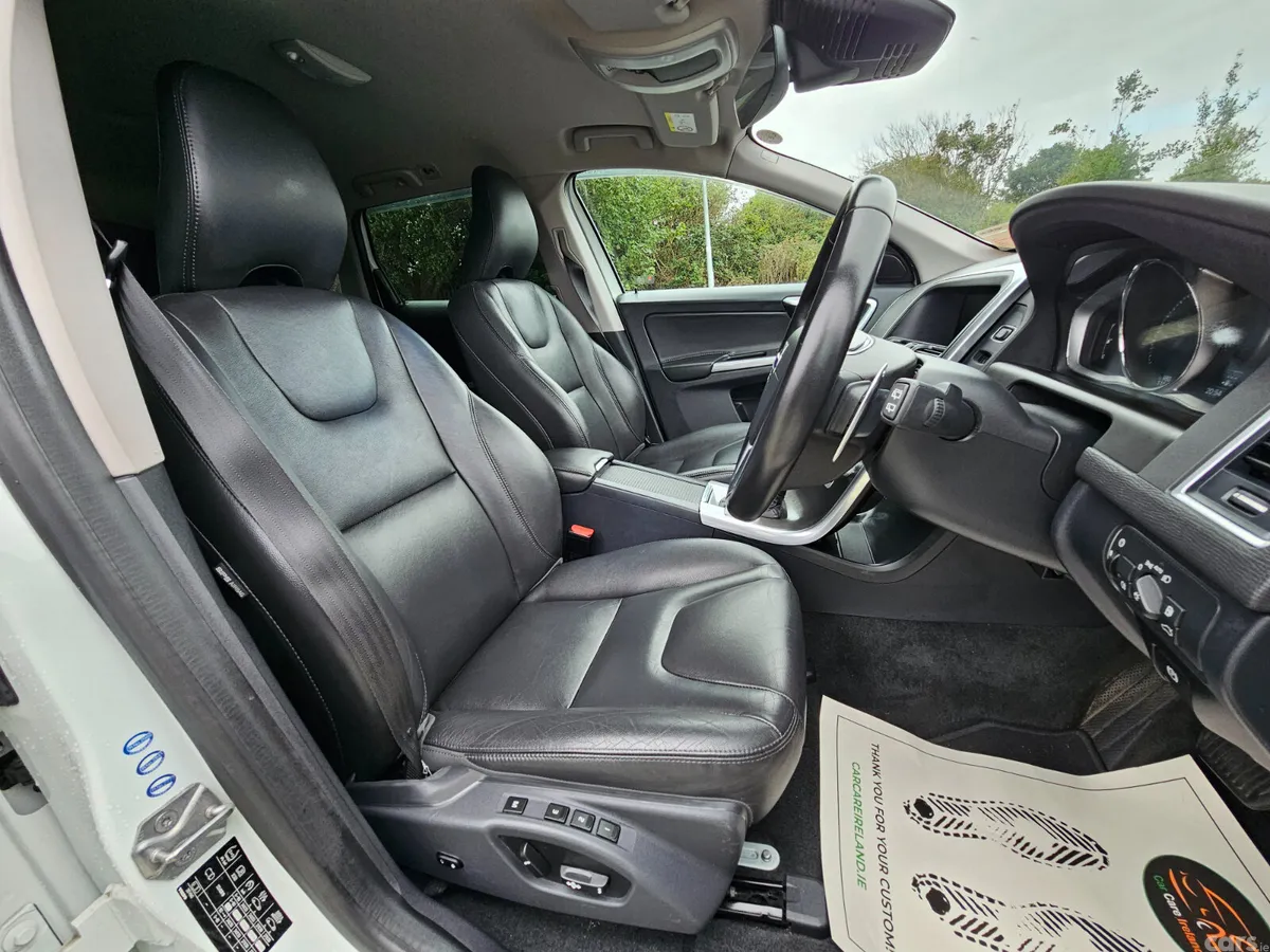 Volvo XC60 SUV, Diesel, 2016, White