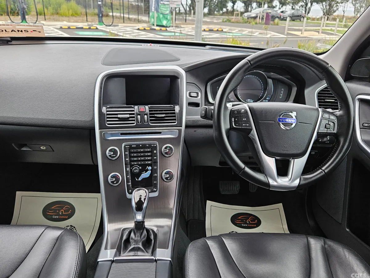 Volvo XC60 SUV, Diesel, 2016, White