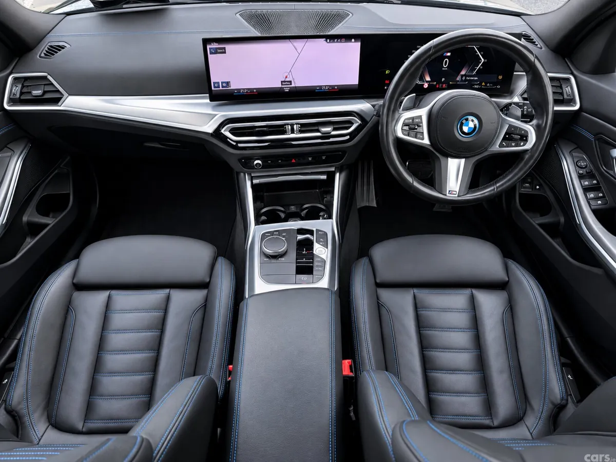 BMW 3-Series Estate, Petrol Plug-in Hybrid, 2023, Grey