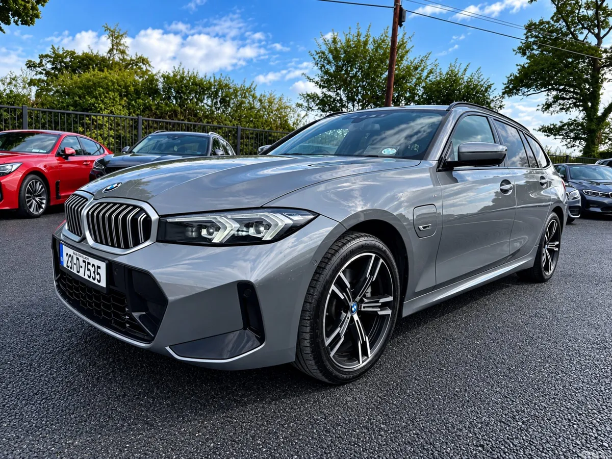 BMW 3-Series Estate, Petrol Plug-in Hybrid, 2023, Grey
