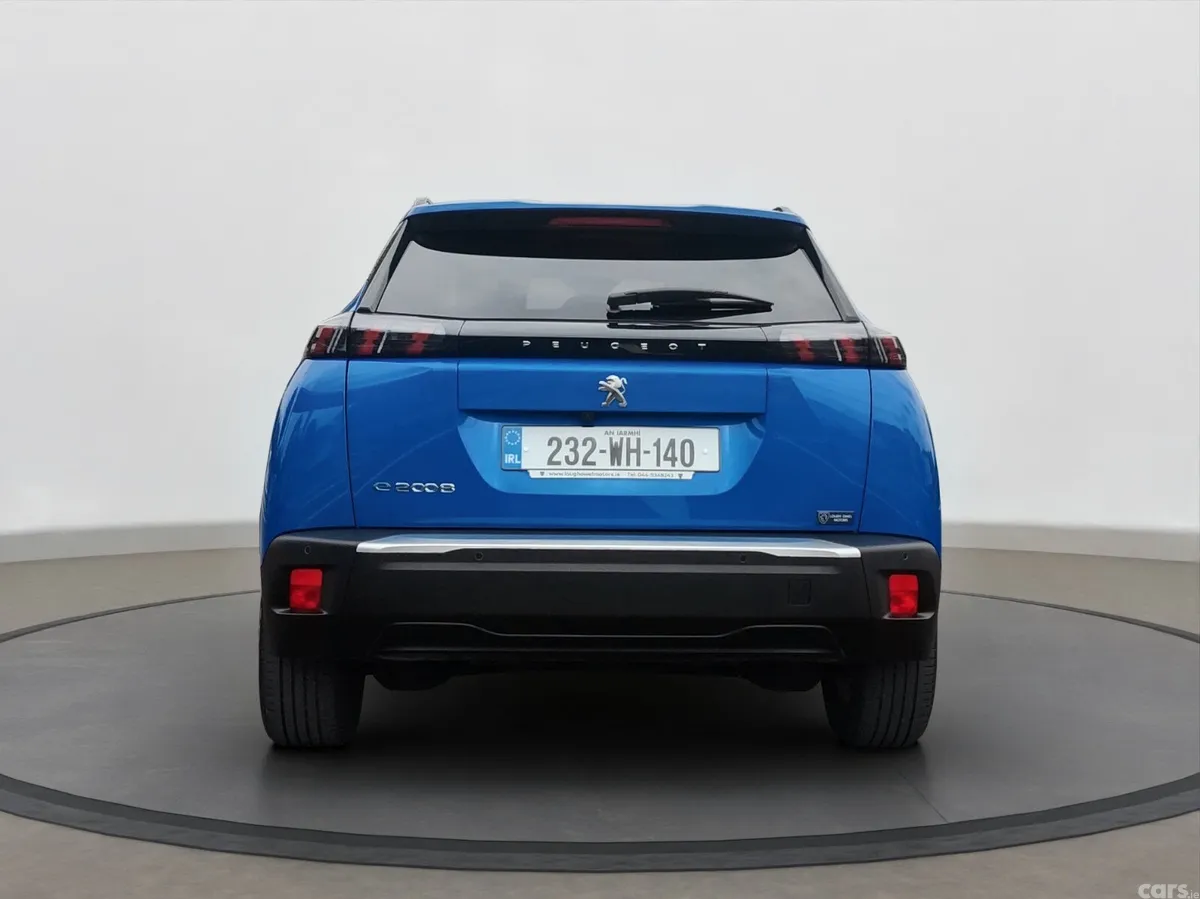Peugeot 2008 MPV, Electric, 2023, Blue