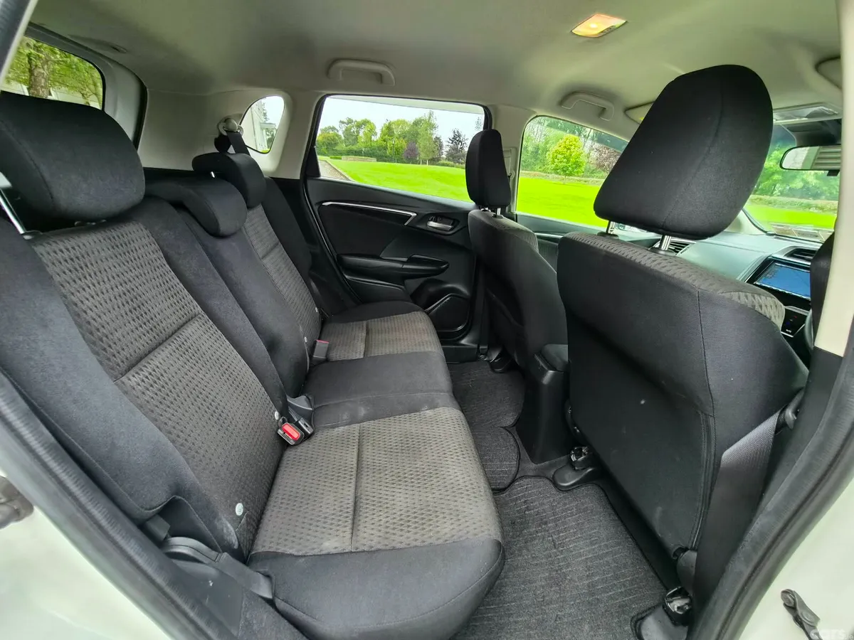 Honda Fit Hatchback, Petrol Hybrid, 2019, White