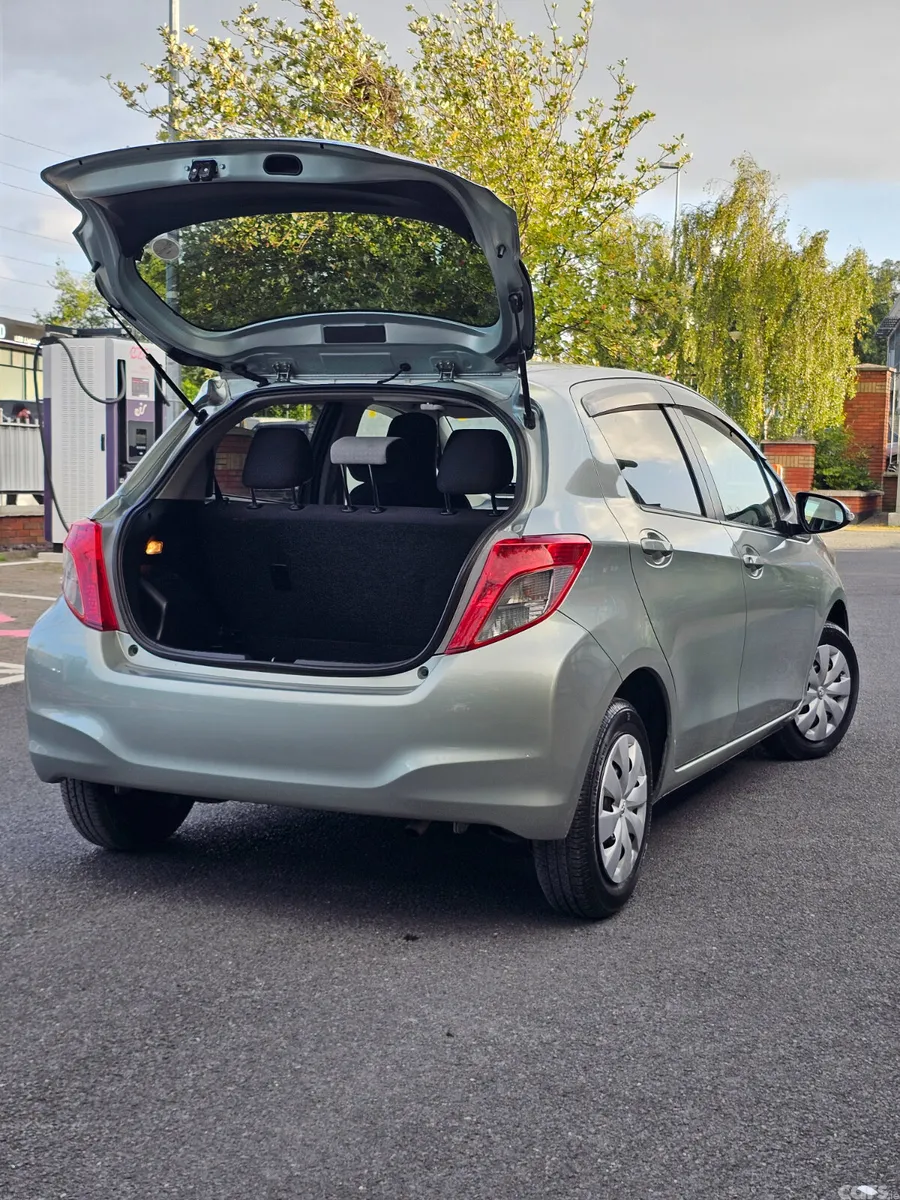 Toyota Vitz Hatchback, Petrol, 2013, Grey