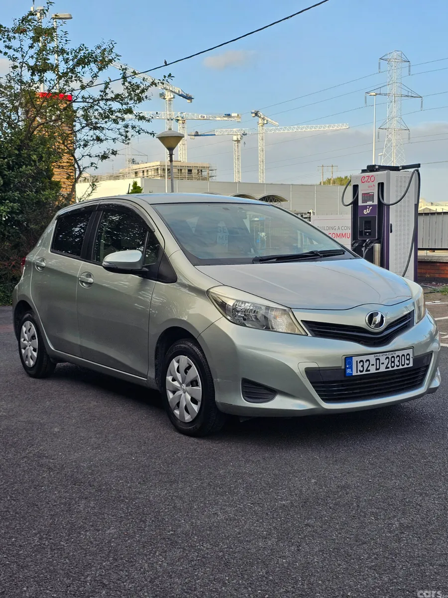 Toyota Vitz Hatchback, Petrol, 2013, Grey