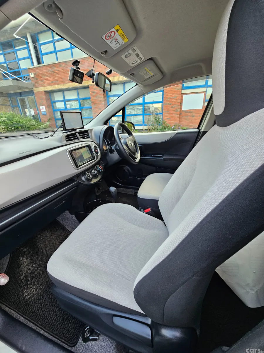 Toyota Vitz Hatchback, Petrol, 2013, Grey