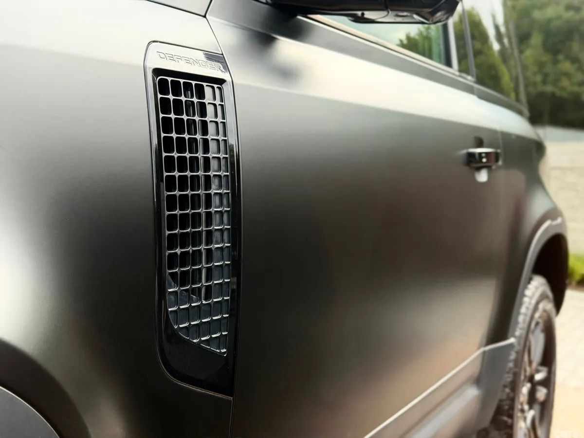 Land Rover Defender SUV, Diesel, 2023, White