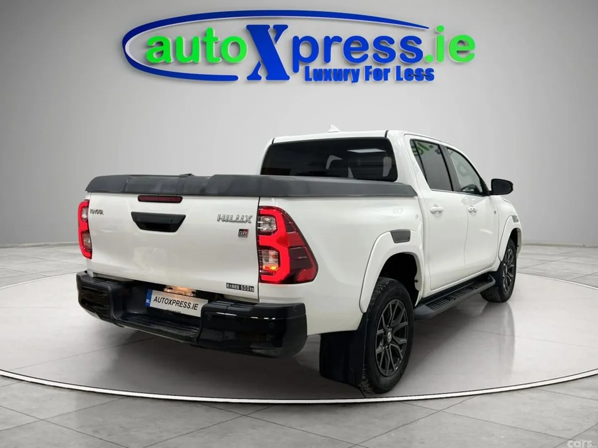Toyota Hilux Pick Up, Diesel, 2023, White