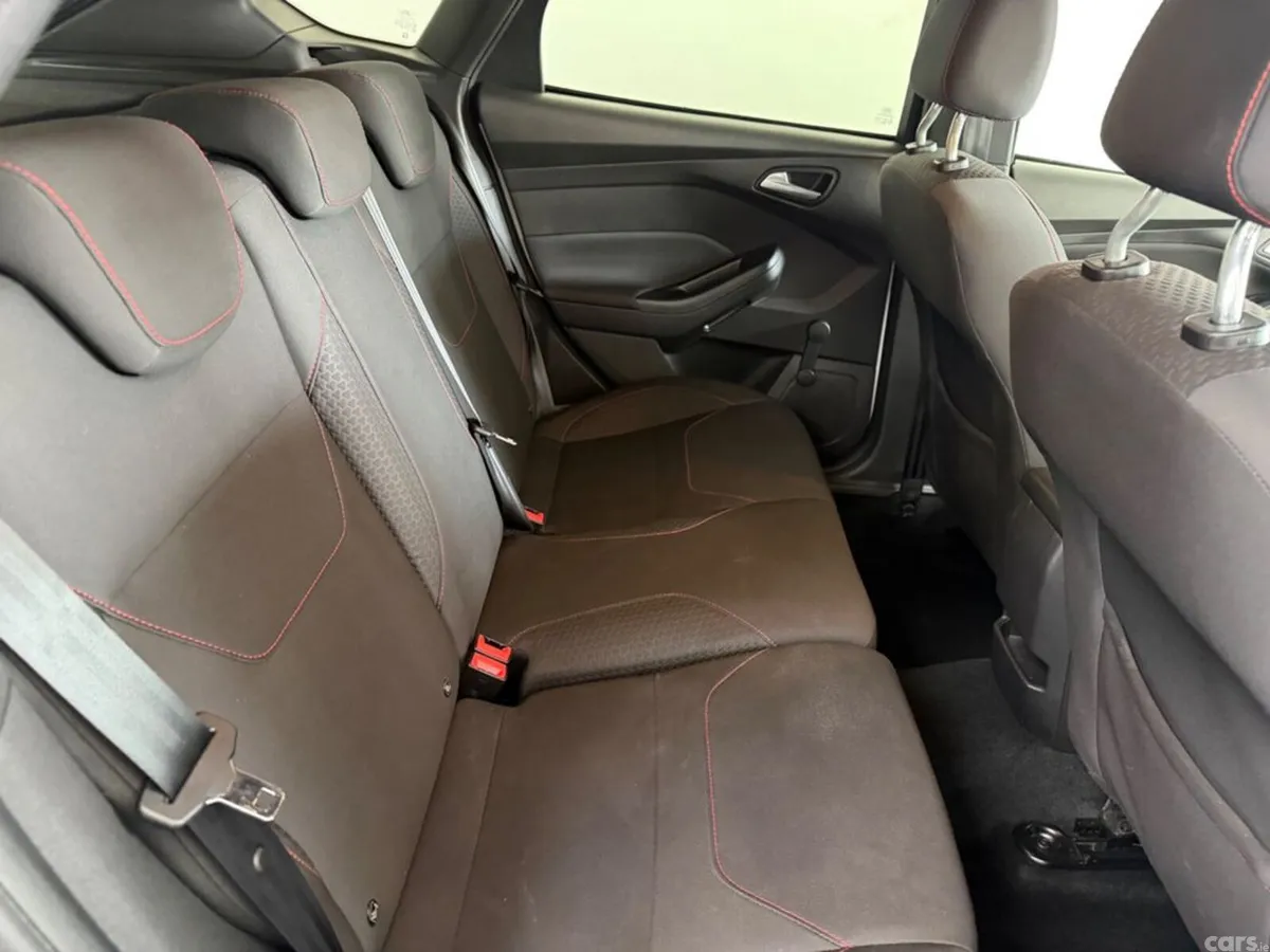 Ford Focus Hatchback, Petrol, 2018, White