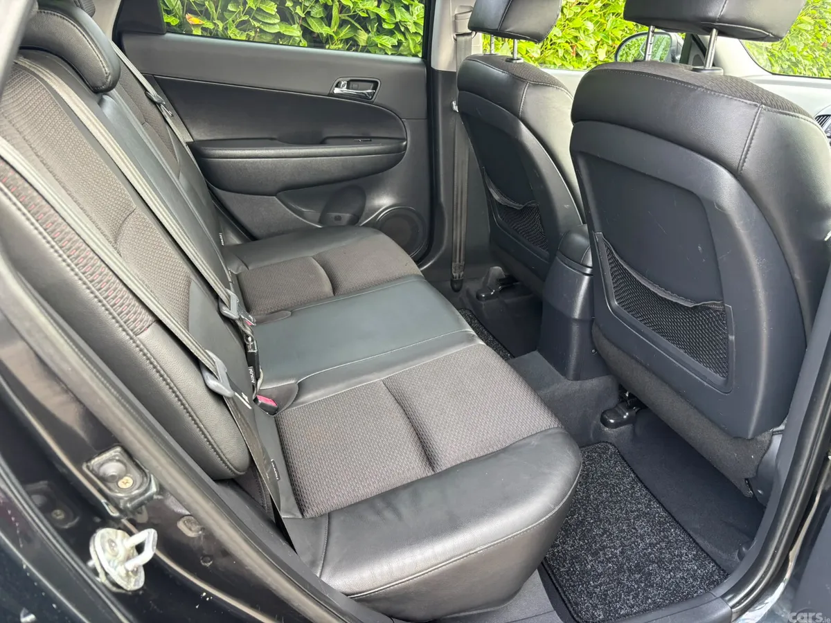 Hyundai i30 Estate, Diesel, 2010, Black