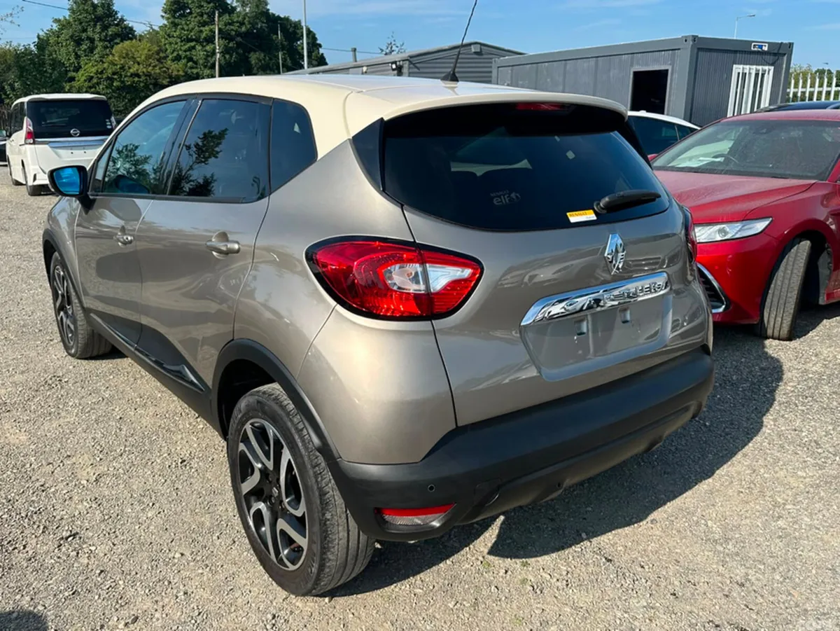 Renault Captur SUV, Petrol, 2017, Brown