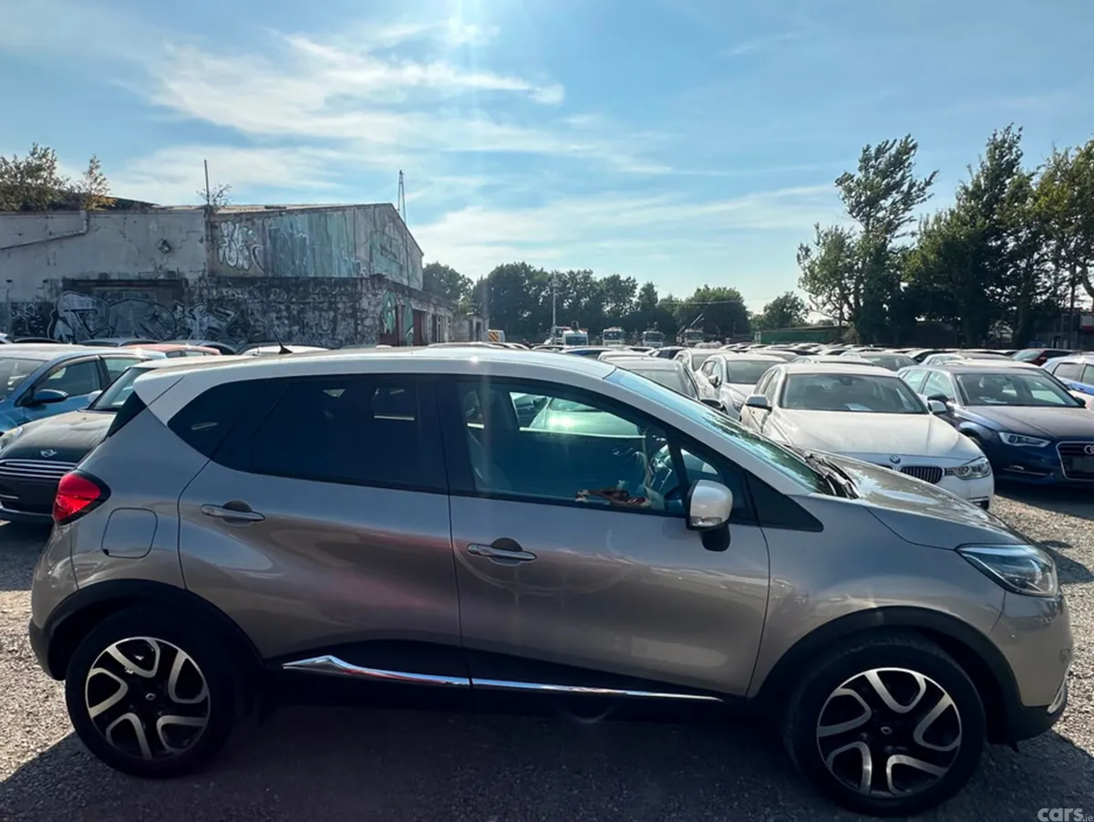Renault Captur SUV, Petrol, 2017, Brown