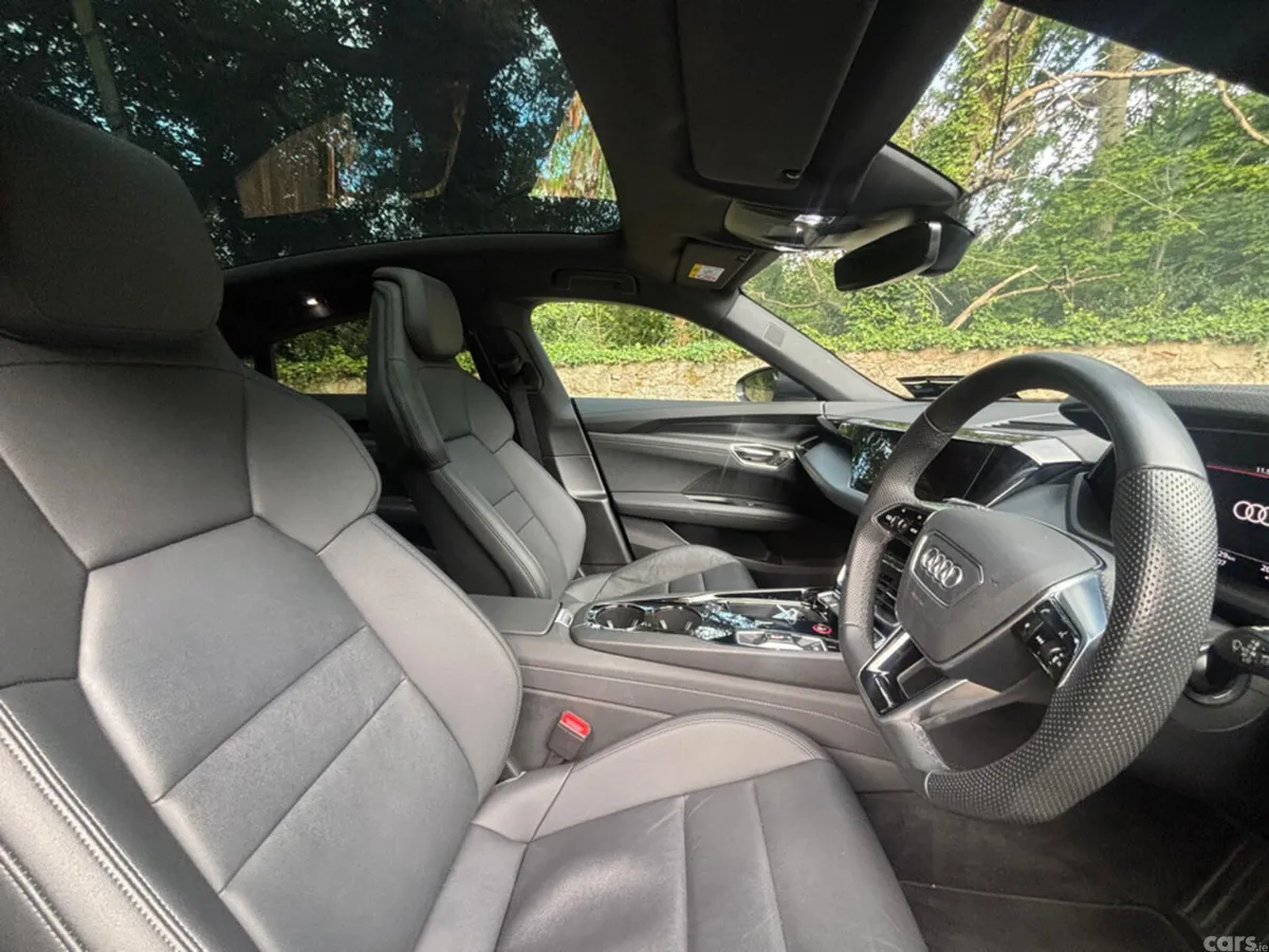 Audi e-tron GT quattro Coupe, Electric, 2023, Grey