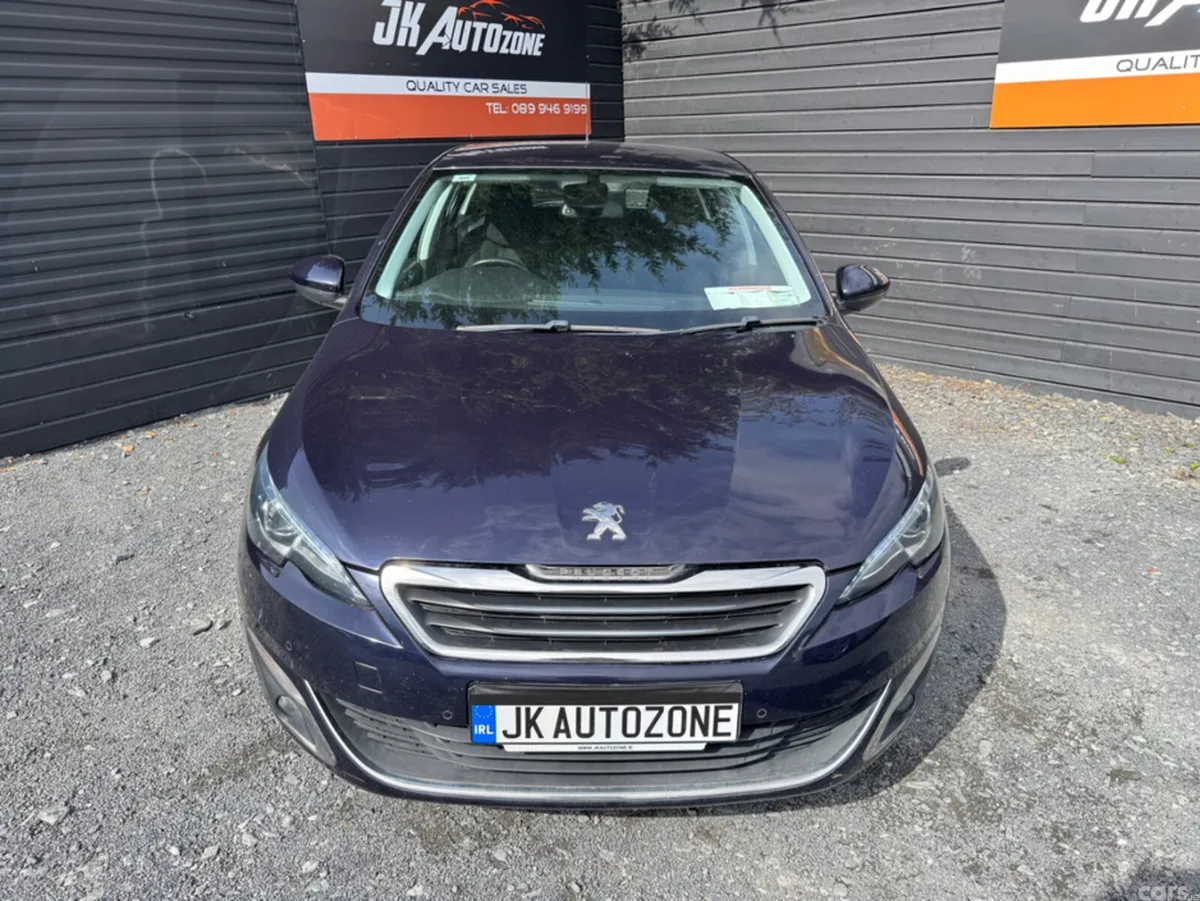 Peugeot 308 Hatchback, Petrol, 2014, Blue