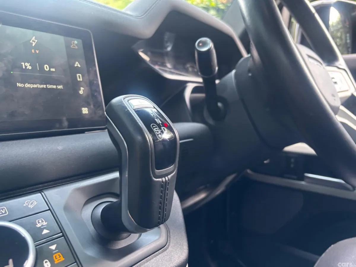 Land Rover Defender SUV, Petrol Plug-in Hybrid, 2023, Grey