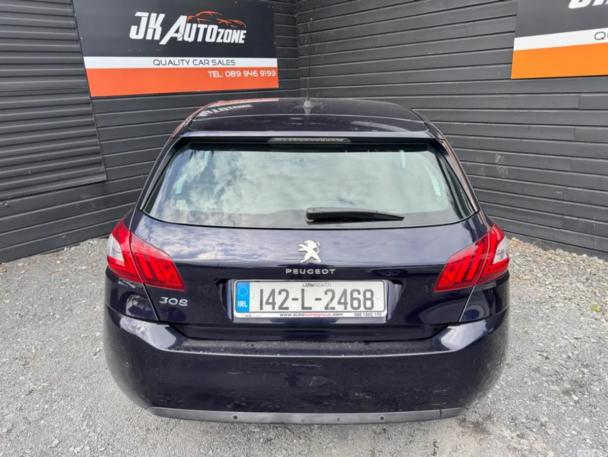 Peugeot 308 Hatchback, Petrol, 2014, Blue