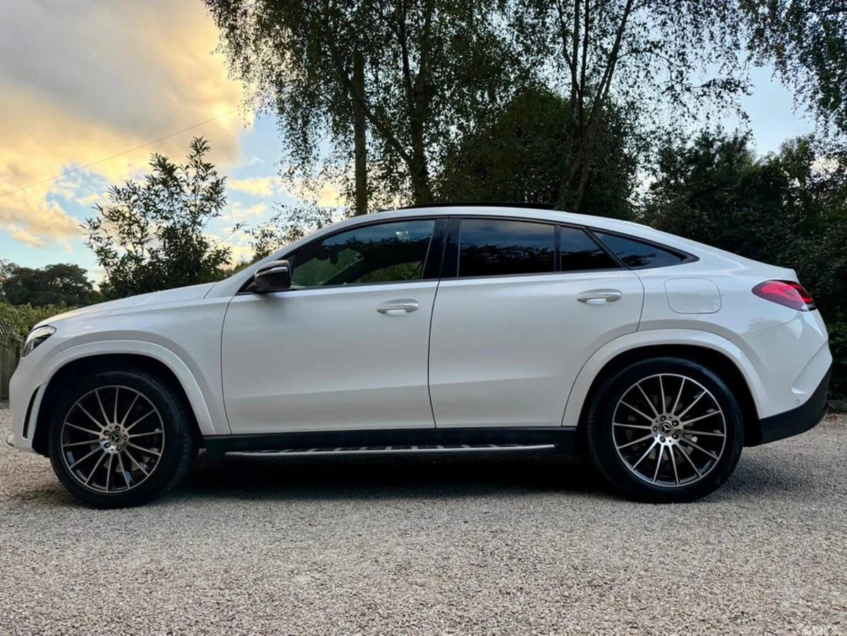Mercedes-Benz GLE SUV, Diesel Plug-in Hybrid, 2022, White