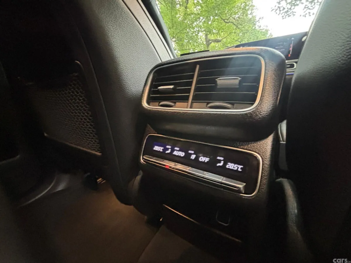 Mercedes-Benz GLE SUV, Diesel Plug-in Hybrid, 2022, White