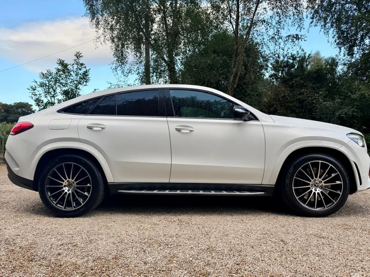 Mercedes-Benz GLE SUV, Diesel Plug-in Hybrid, 2022, White