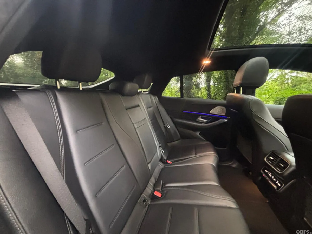 Mercedes-Benz GLE SUV, Diesel Plug-in Hybrid, 2022, White