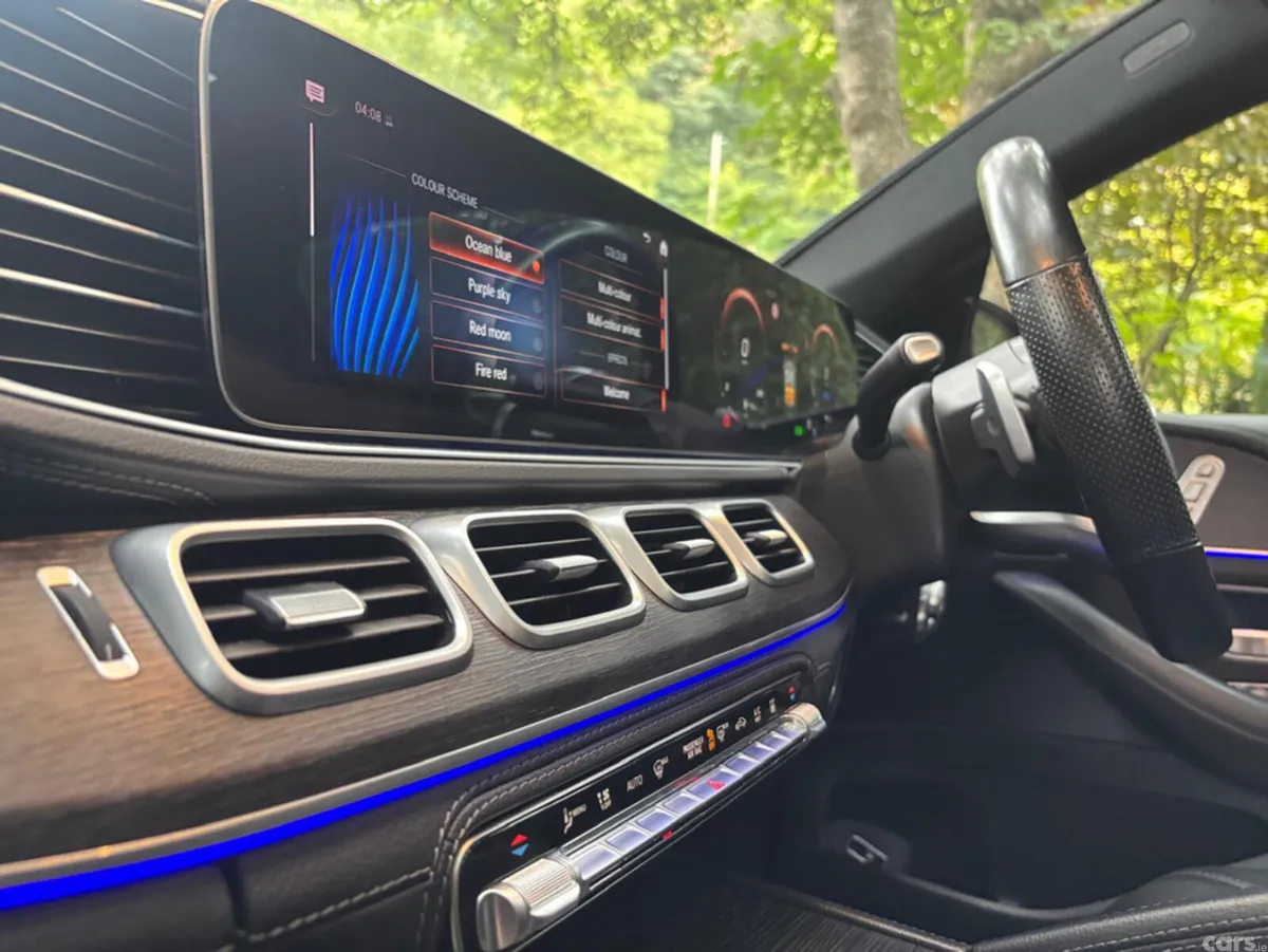 Mercedes-Benz GLE SUV, Diesel Plug-in Hybrid, 2022, White