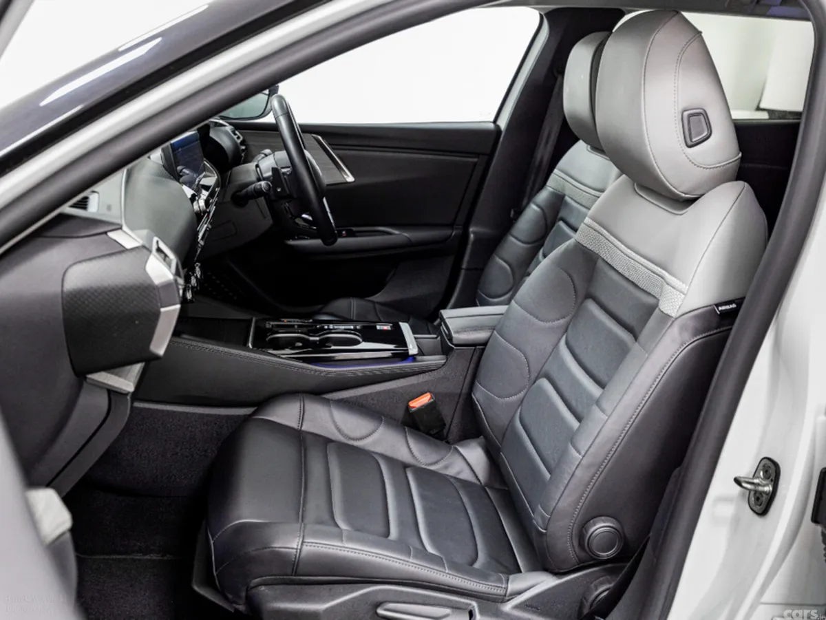 Citroen C5 X Estate, Petrol, 2025, White