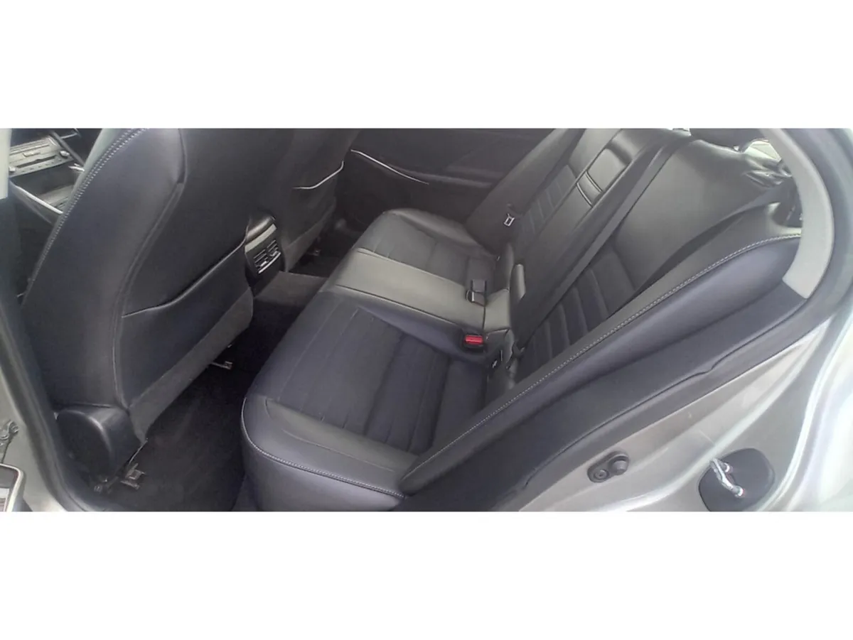 Lexus IS Saloon, Petrol Hybrid, 2017, Silver