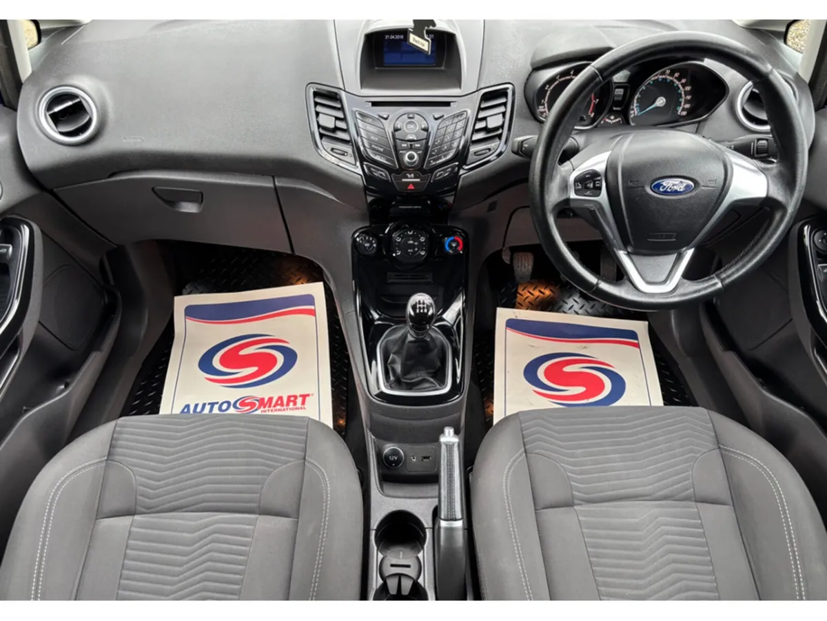 Ford Fiesta Hatchback, Petrol, 2016, Blue