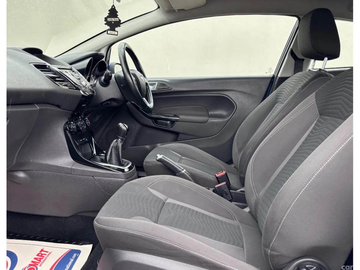 Ford Fiesta Hatchback, Petrol, 2016, Blue
