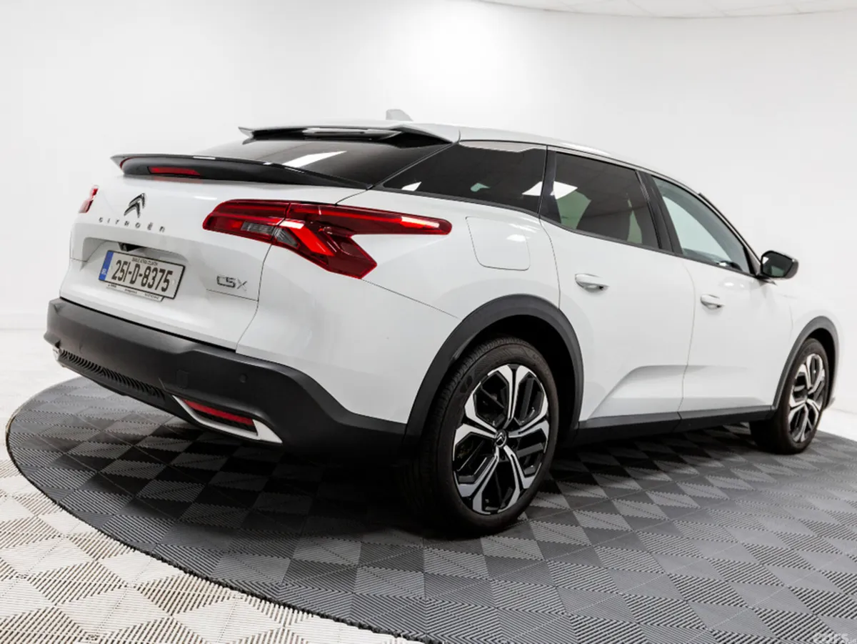 Citroen C5 X Estate, Petrol, 2025, White