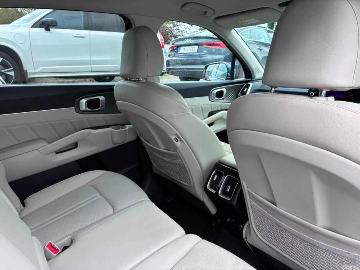 Kia Sorento MPV, Petrol Plug-in Hybrid, 2021, Blue