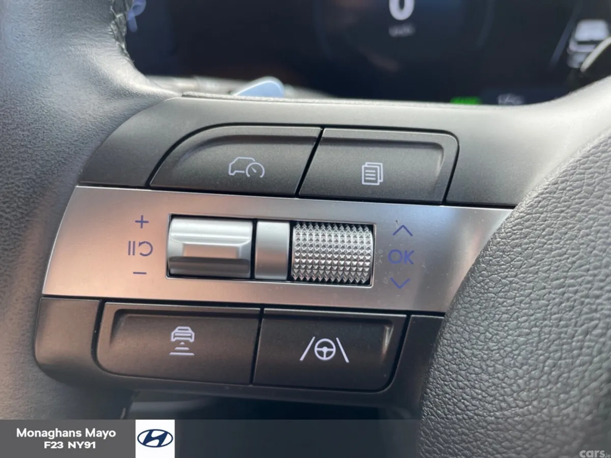Hyundai KONA MPV, Electric, 2025, White