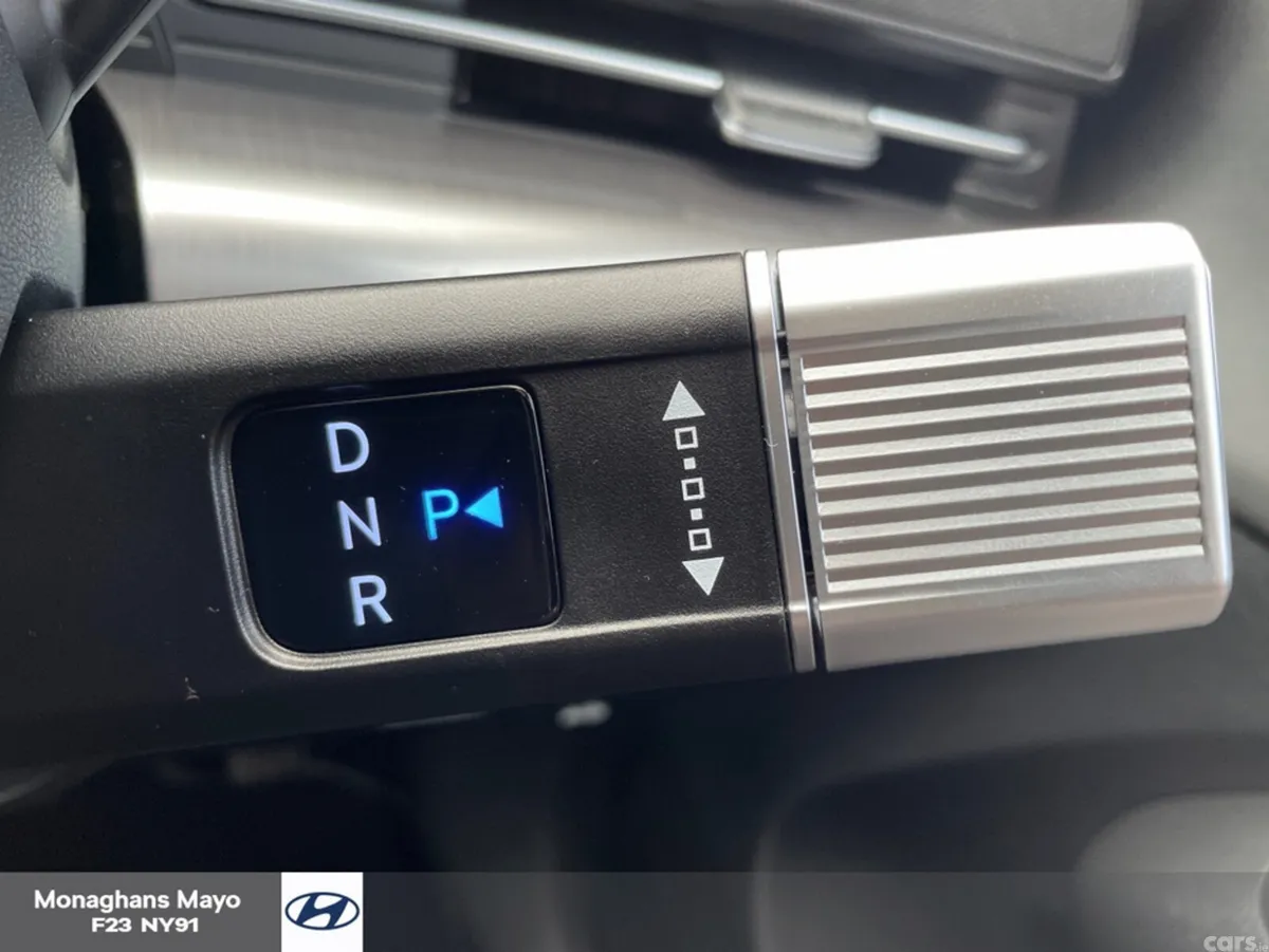 Hyundai KONA MPV, Electric, 2025, White